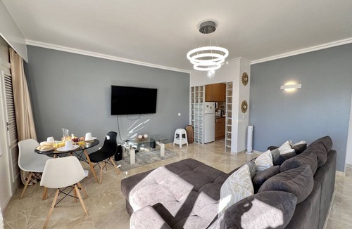 Montechoro Apartment | Albufeira Town Apartment by Homing