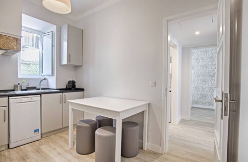 Belem Apartment | Ambassador Boutique Apartment II (C67)