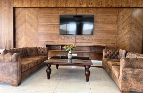 Aamchit Hotel | Amchit Grand Hotel