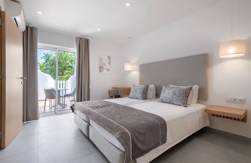 Lagos Hotel | Ancora Park