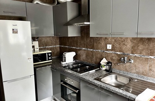 Algueirao - Mem Martins Apartment | Apartamento Antiquado Perto de Sintra