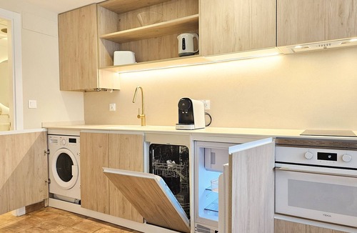 Ciutat de les Arts i les Ciencies Apartment | APARTAMENTOS LAS CIENCIAS STUDIO Q. Wi-Fi + Parking + Aire Acondicionado