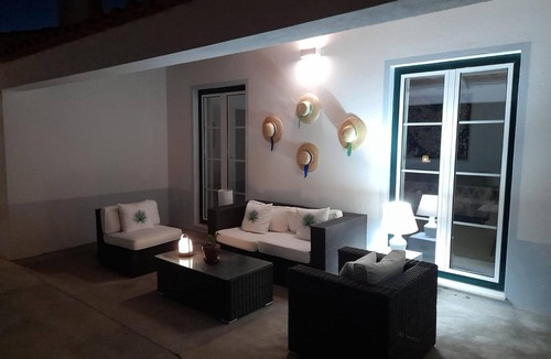 Ponte de Sor House | Apartment 'Casa Do Chorão' with Private Terrace, Wi-Fi and Air Conditioning