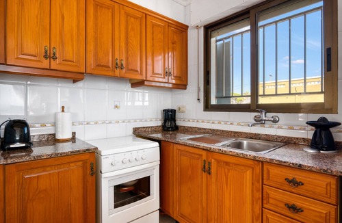 Les Deveses Apartment | Apartment 'Cudei Primera Línea' with Sea View, Wi-Fi and Air Conditioning