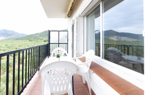 El Mas Oliva Apartment | Apartment in Roses with Sea Views & Pool