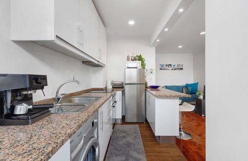 Sao Jorge de Arroios Apartment | Apartment 'King House Centro Lisboa' with Wi-Fi and Air Conditioning