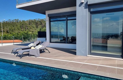 Ericeira Villa | Apartment Oceans Window