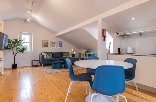 Paco De Arcos Apartment | Apartment T1 60m2, 1 bedroom at Paço de Arco
