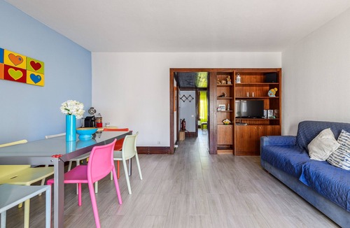 Carvalhal Apartment | Apartment 'Tróia Dreams' with Private Terrace, Shared Garden and Air Conditioning