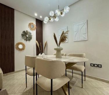 RACINE EXTENSION Apartment | Appartement à 10 min de la mer à pied