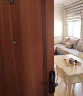 Bourgogne Apartment | Appartement la corniche 26
