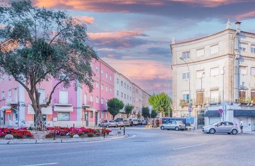 Mina House | April Square Guesthouse by Lisbon with Sintra