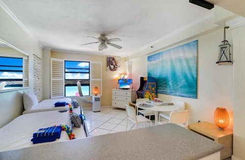 Hollywood Apartment | '' ARCADE BEACH Suite ! ''
