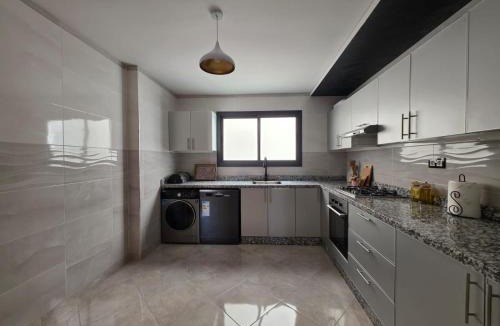 Al Hoceima Apartment | Azure Breeze Retreat - Mediterranean Comfort
