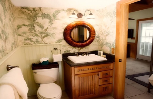 Captiva Hotel | Bayfront Cottage | Oasis Pool | Sea Kayaks | Marina | Water Sports