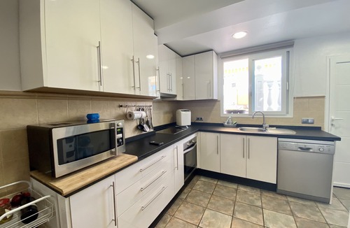 La Zenia House | Beach House sleeps 6 with 3 Terraces, Jacuzzi Hot Tub, Full Air con , WIFI