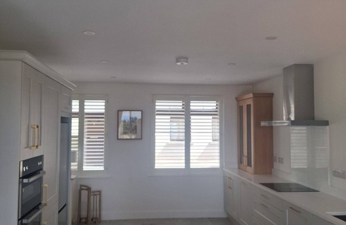 Eyeries House | Beautiful property in the village of Eyeries with panoramic sea views.
