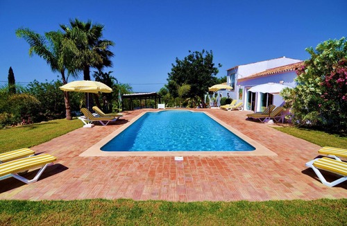 Loule House | Beautiful Restored Algarve Typical Farmhouse, with Private Pool and Sea Views