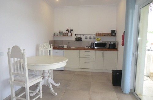 Albardeira Villa | Beautiful villa near Meia Praia, Lagos with solar heated pool & lots of space