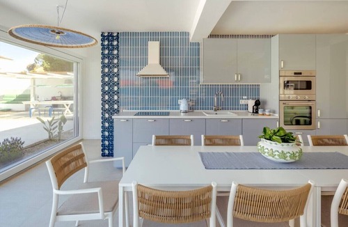 Lagoa de Albufeira Villa | Blue Beach Villa - Coastal Escape
