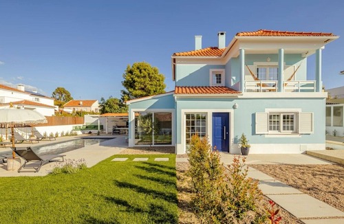 Lagoa de Albufeira Villa | Blue Beach Villa - Coastal Escape