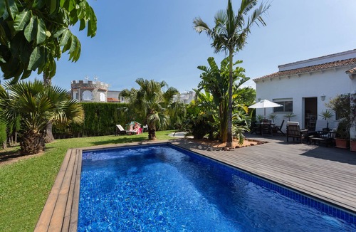 Daimuz House | BOUGAINVILLEA HOUSE. COSTA VALENCIANA, COSTA BLANCA Pool, Garden, Beach, Villages.
