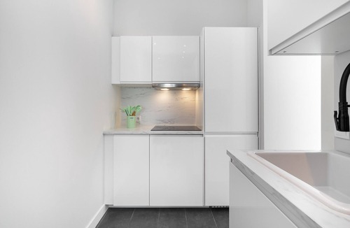 Santos House | Brand new luxury apartment riverside
