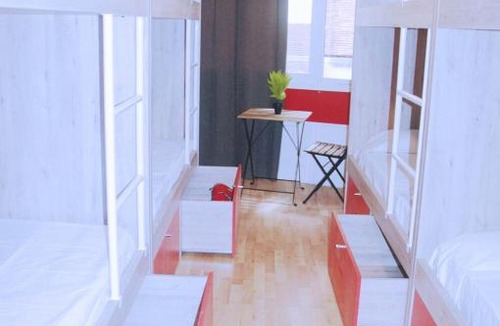 El Poble-sec Hostel | Break N Bed