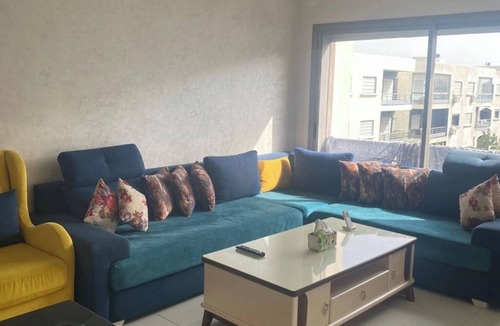 LA GIRONDE Apartment | Bright apartment with pool view close to the beach - Mansouria