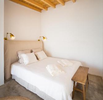 Vila Real Santo Antonio House | Calma Boutique House