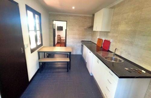 Almada Villa | Caparica, V4 House with garden in Lazarim, Caparic