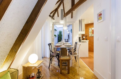 Sacramento Apartment | Carmo Chiado