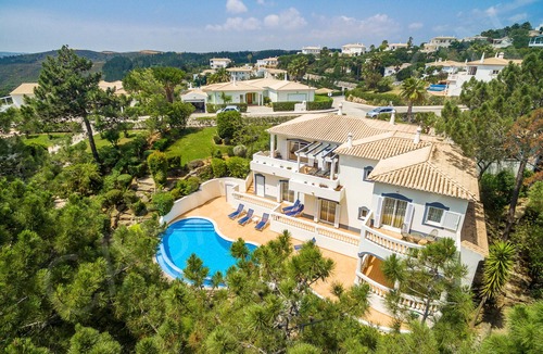 Budens Villa | Casa Clajon | professionally cleaned | 4-bedroom villa | private pool | on golf course