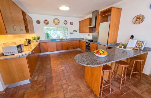 Salema Villa | Casa da Madrugada - Peaceful haven with pool and ocean view in Salema