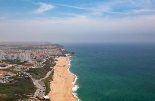 Torres Vedras House | Casa da Vigia - Santa Cruz - Casa com Jardim a 4 Min da Praia