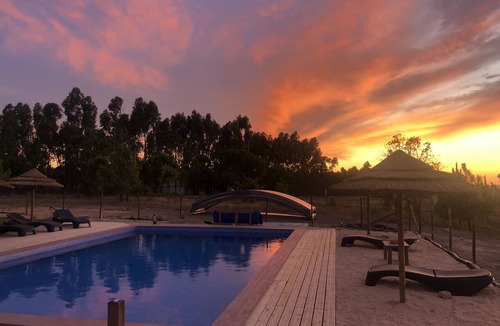 Baiona House | Casa do Forno - Cosy Country House with swimming pool, tenis table and Bbq