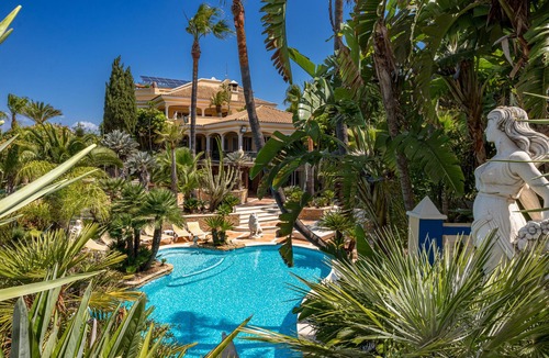 Cerro de Aguia Villa | Casa do Monte - a majestic 8 bedroom villa with spectacular gardens