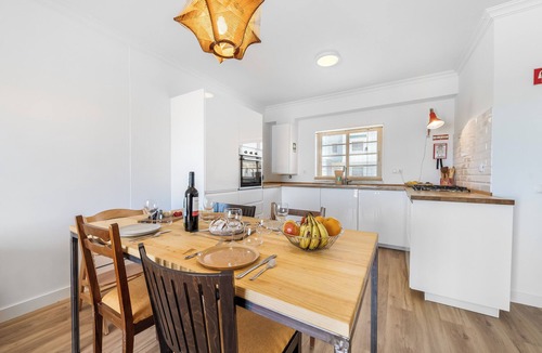 Rogil House | Casa Ela Navega - apartment in peaceful Rogil