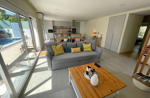 Vila Nogueira de Azeitao Ski Chalet | Casa Evae