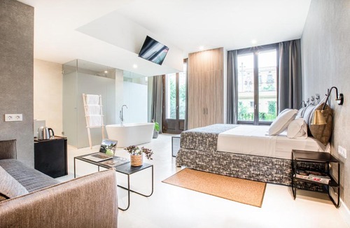 Gothic Quarter Hotel | Casa Lirio by Blossom Hotels