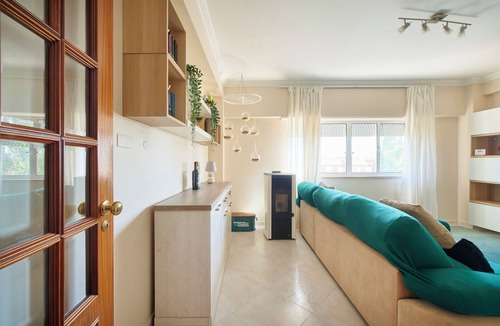 Odivelas Condo | CasaFernandes 15 | Premium Stay Metro - Lisbon