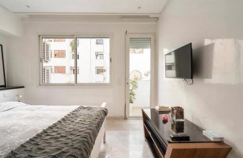 Racine Apartment | Central, cosy, confortable - Bleue Résidence