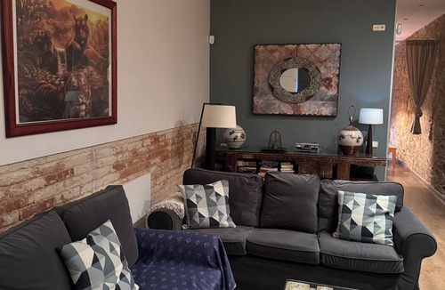 La Bordeta Apartment | Charming 1-bedroom apartment with WiFi, AC in beautiful Barcelona