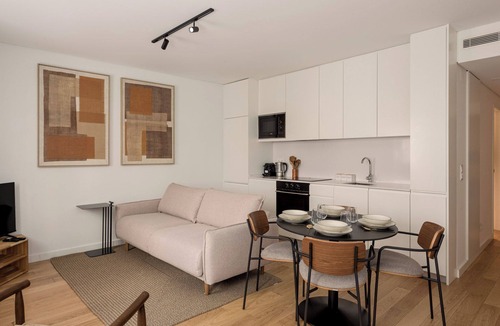 Sao Bento Apartment | Charming 2BR with Private Patio in São Bento
