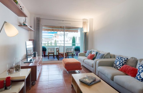 Pals Apartment | Charming Golf, Pool, Beach and Private Parking