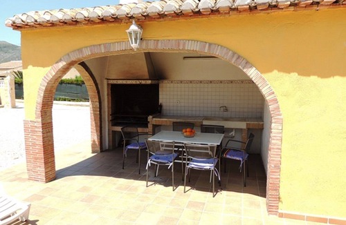 Jalon Villa | Charming Villa in Jalon. Private pool. Wifi Costa Blanca