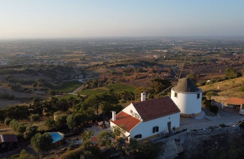 Setubal House | Charming windmill between nature and sea