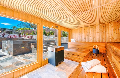 Armacao de Pera Villa | Comfort & fun w/pool & games area