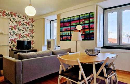 Sacramento Apartment | Contemporary Apartment Chiado