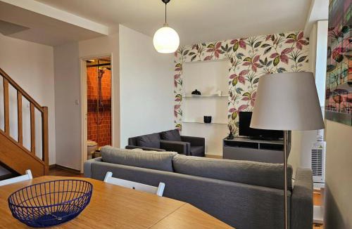 Sacramento Apartment | Contemporary Apartment Chiado